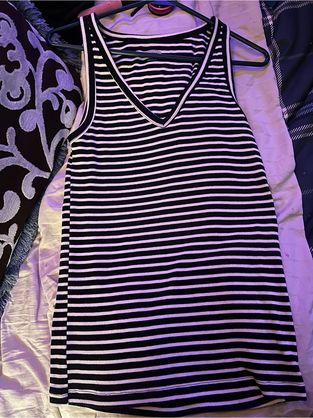 Old Navy Black and White Striped V-Neck Ribbed Tank